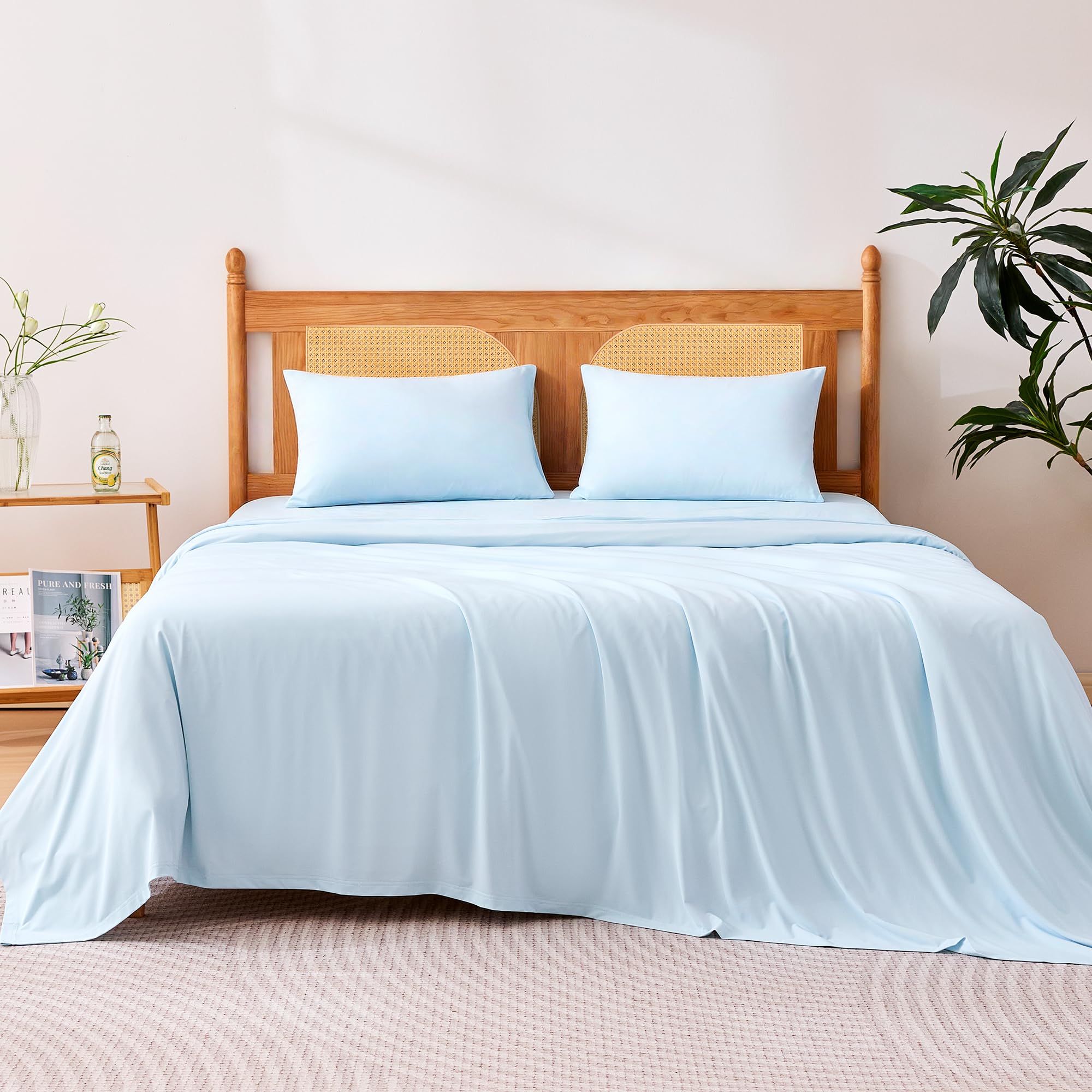 Amazon Basics front packaging showing queen cooling sheet set and color