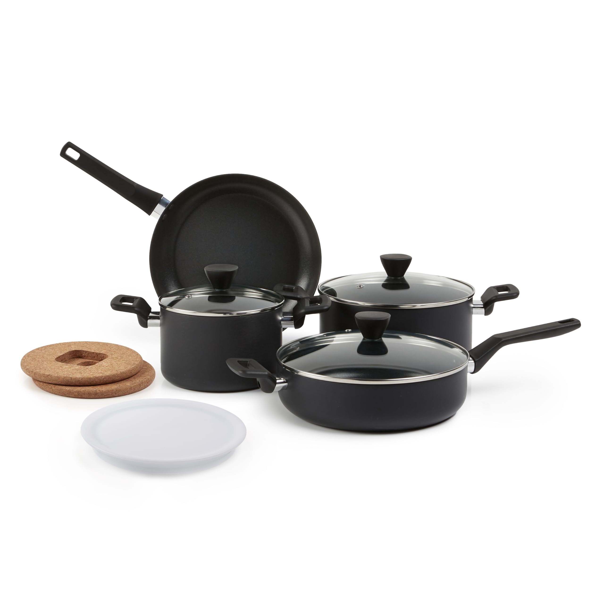 Amazon Basics front view of full cookware set showing pieces and benefits