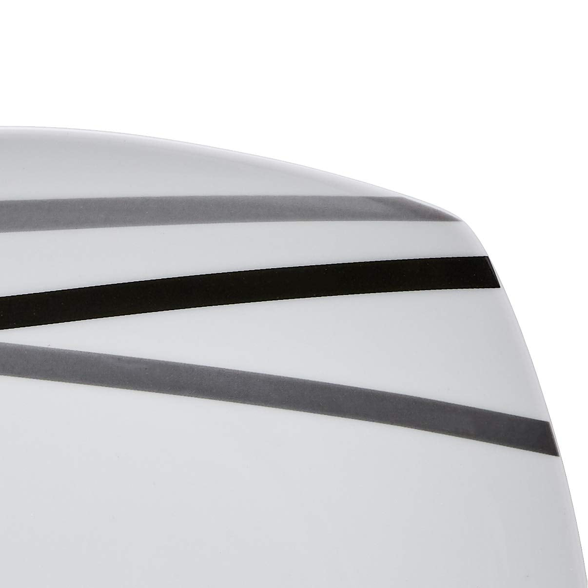 Amazon Basics close-up of square 9.6-inch dinner plate highlighting clean edge and easy serving