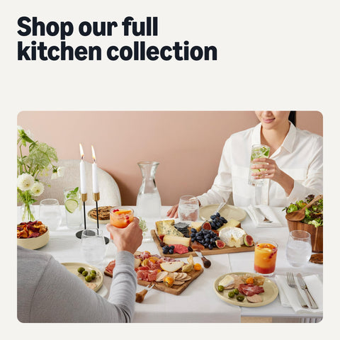 Amazon Basics packaging and label detail showing set contents and product information