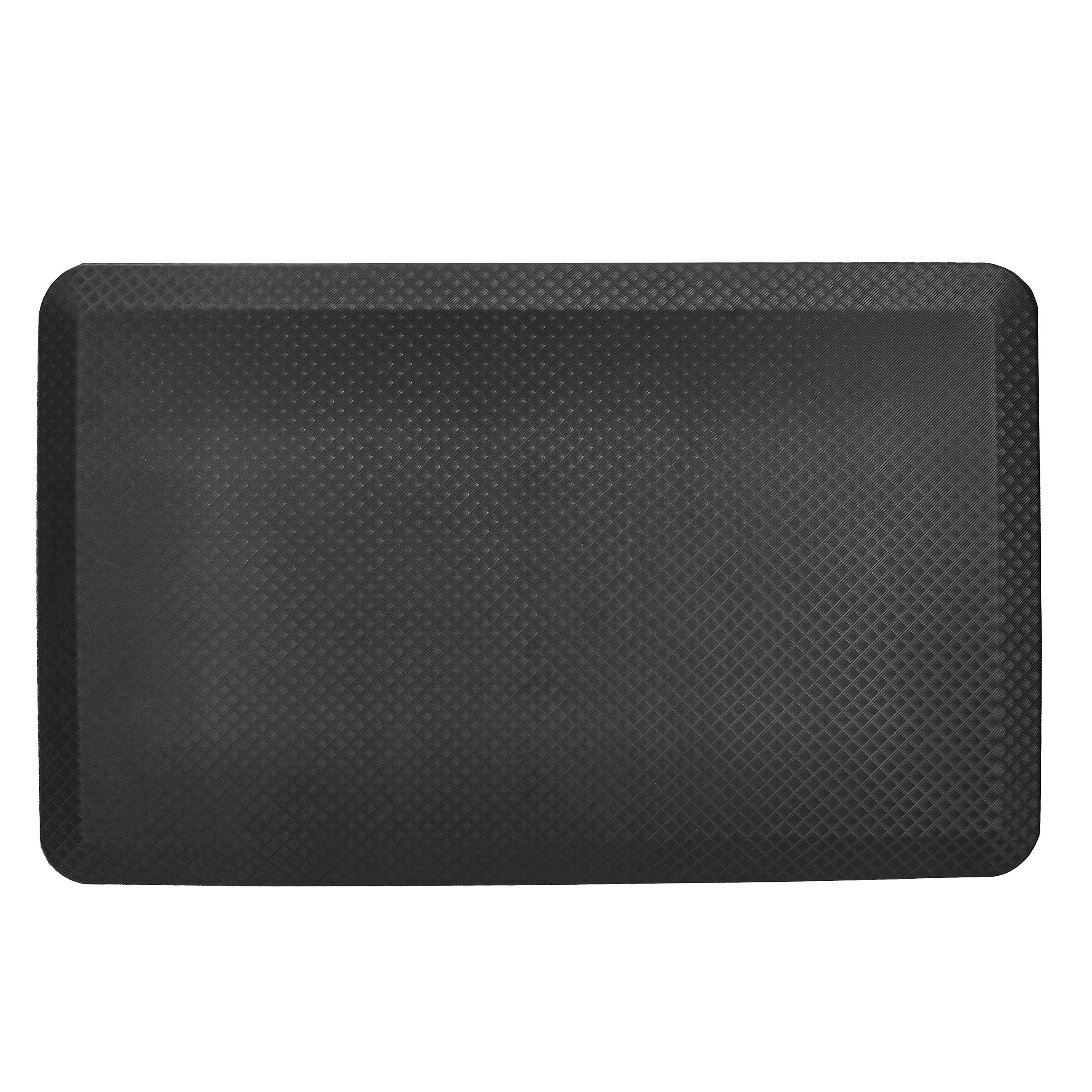 Amazon Basics front view of mat showing clean black surface and shape benefits