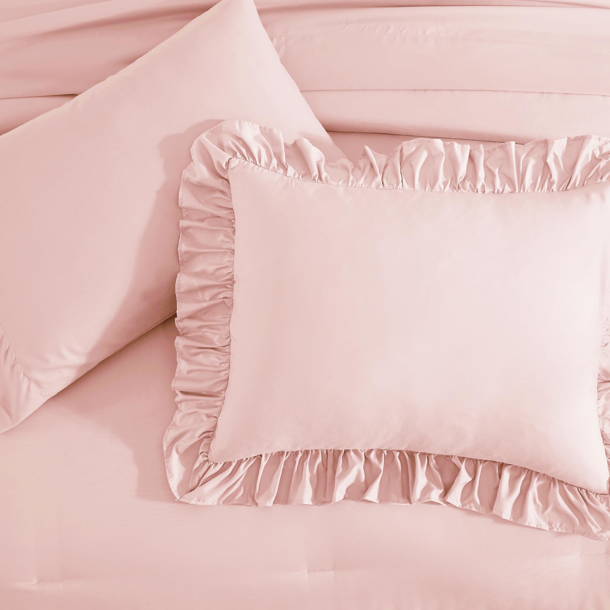 AMBERSPACE styled bedroom scene showing farmhouse aesthetic and comfort