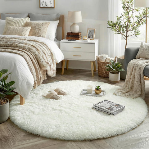 Amdrebio front view of round rug showing soft ivory cream and cozy benefit