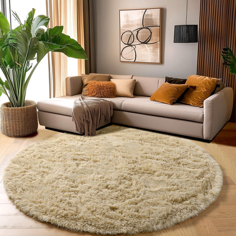 Amdrebio rug on wood floor shows true 4ft scale