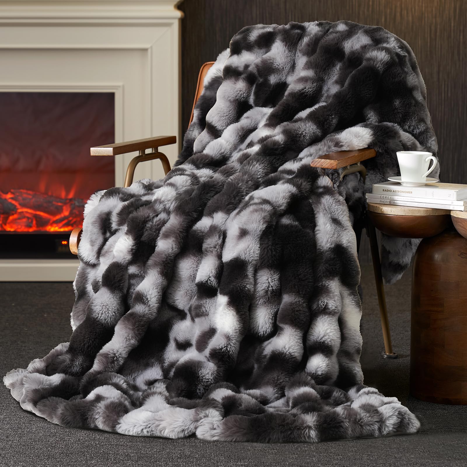Amélie Home front view of bubble throw showing elegant texture and cozy comfort