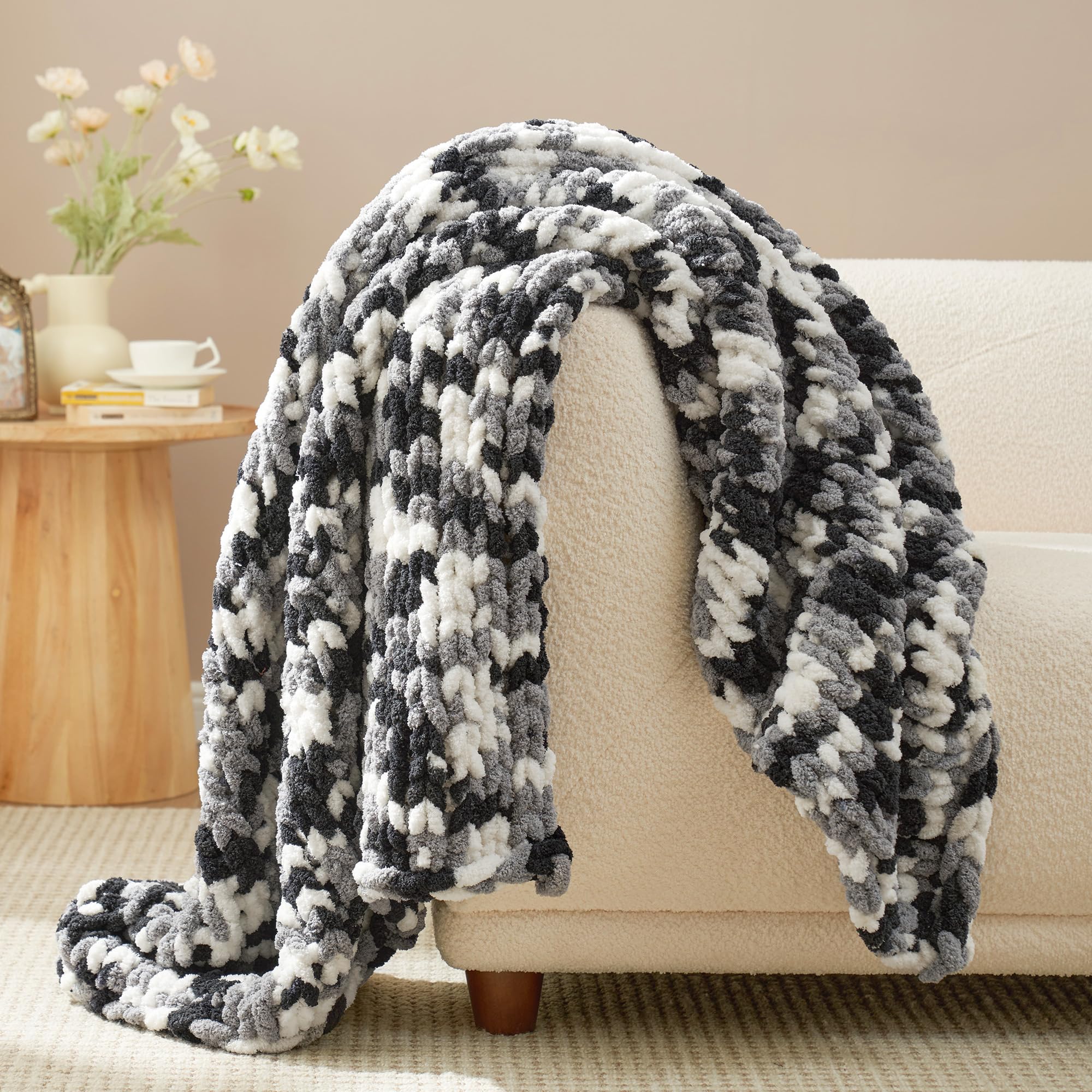 Amélie Home chenille texture close-up reveals plush softness benefit
