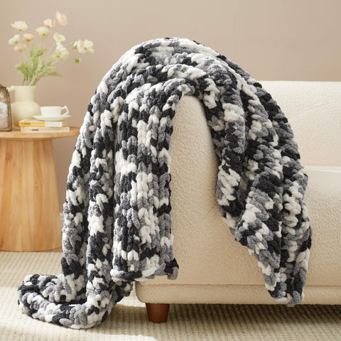 Amélie Home chenille texture close-up reveals plush softness benefit