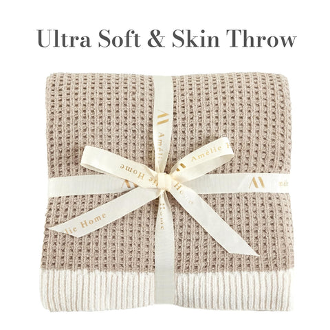Amélie Home close-up waffle texture highlighting plush warmth