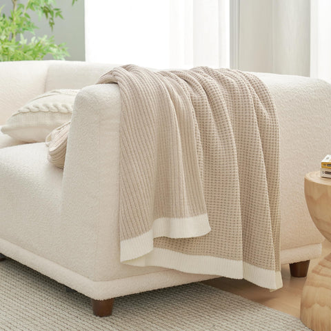 Amélie Home vacuum-packed delivery demonstrating clean compact shipping