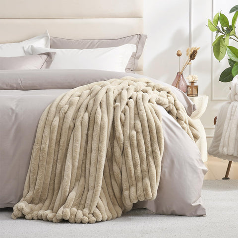 Amélie Home Jacquard stripe detail showing refined pattern and depth