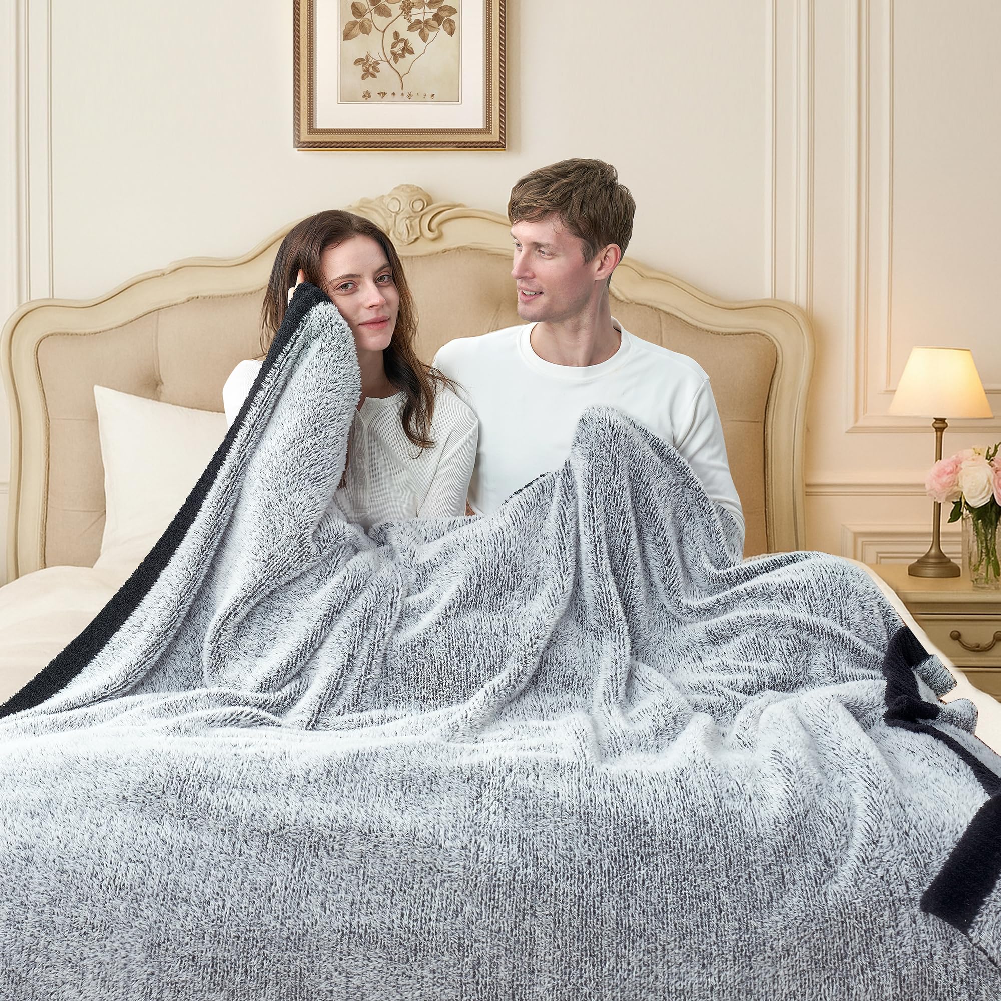 Amélie Home lifestyle scene for movie night conveying inviting warmth and relaxed ambiance