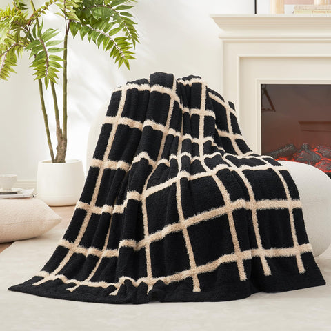 Amélie Home seam closeup shows reinforced edge construction for lasting durability