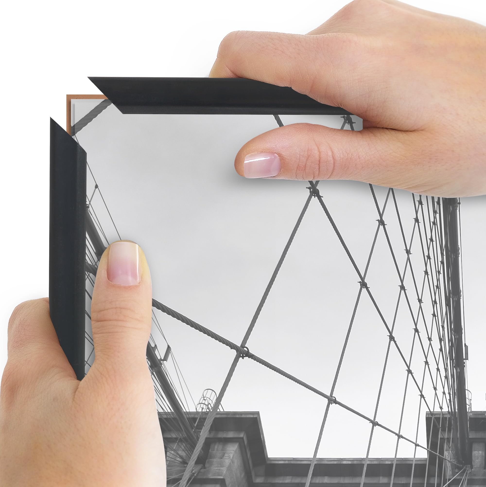 Americanflat frame securely packaged showing safe-delivery protection benefit