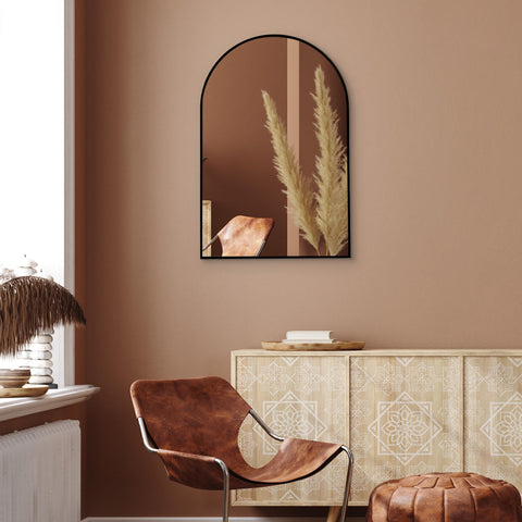 Americanflat mirror over entry console showing decor impact and space opening benefit