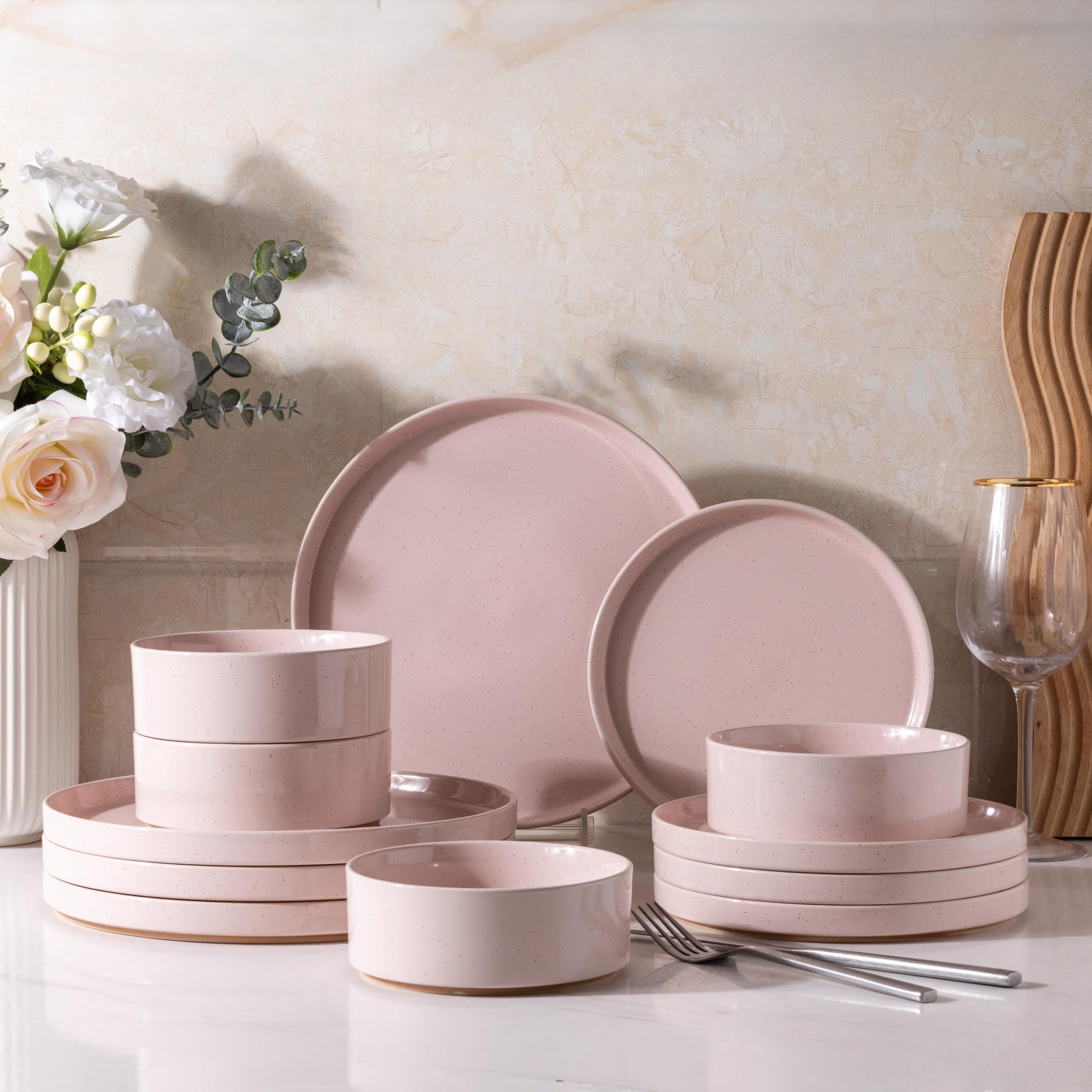 AmorArc front view showing full 12-piece set, elegant presentation benefit