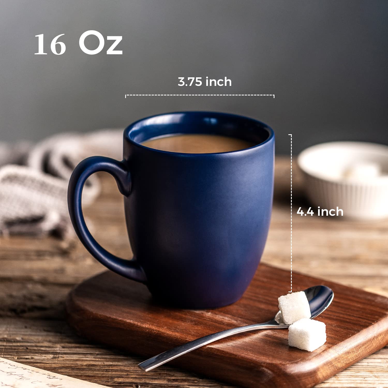 AmorArc ergonomic handle detail for comfortable secure grip while drinking