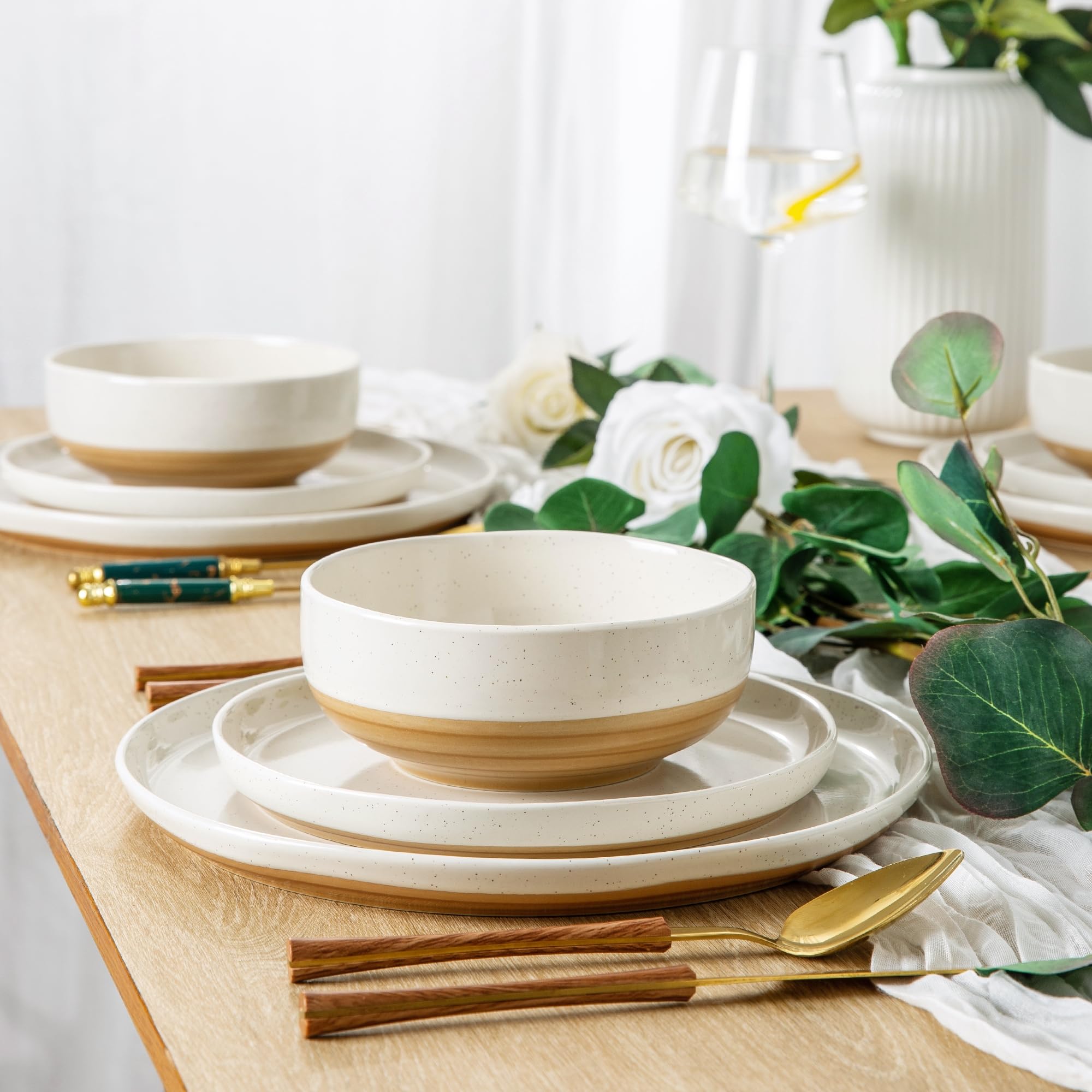 AmorArc table setting for six in lifestyle scene presenting elegant family dining