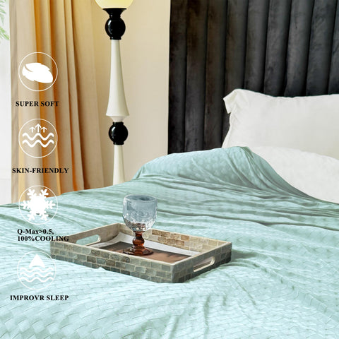 AmyHomie folded compact travel size showing portability and easy packing benefit