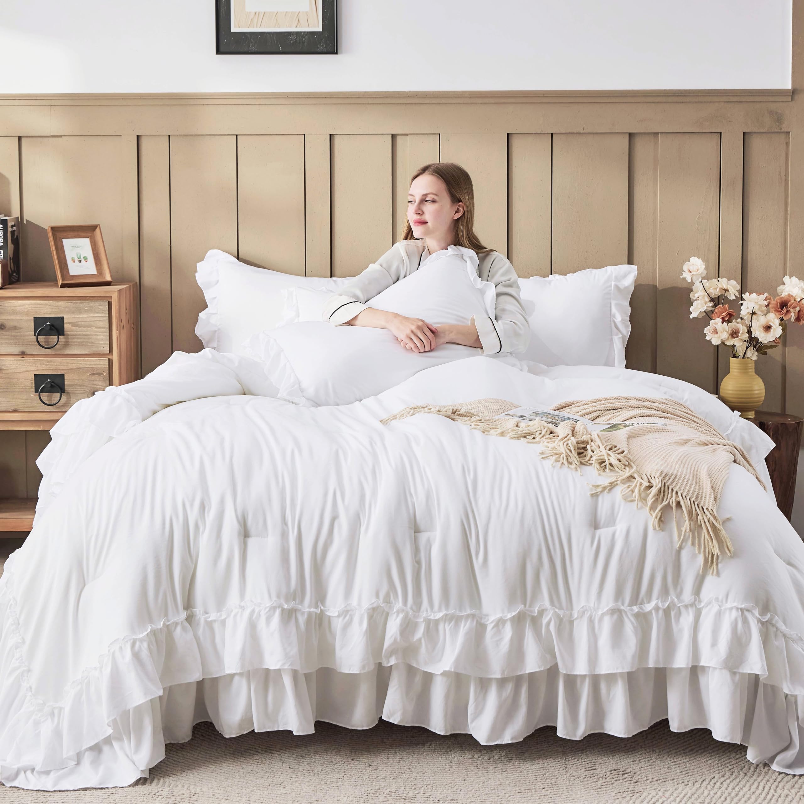 Andency comforter edge stitching demonstrating durable seams and even fill