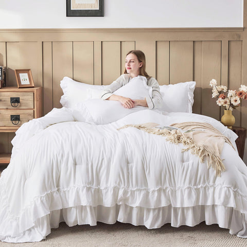 Andency comforter edge stitching demonstrating durable seams and even fill