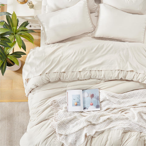 Andency comforter stuffed loft view showing plush fill benefit: cloud-like comfort