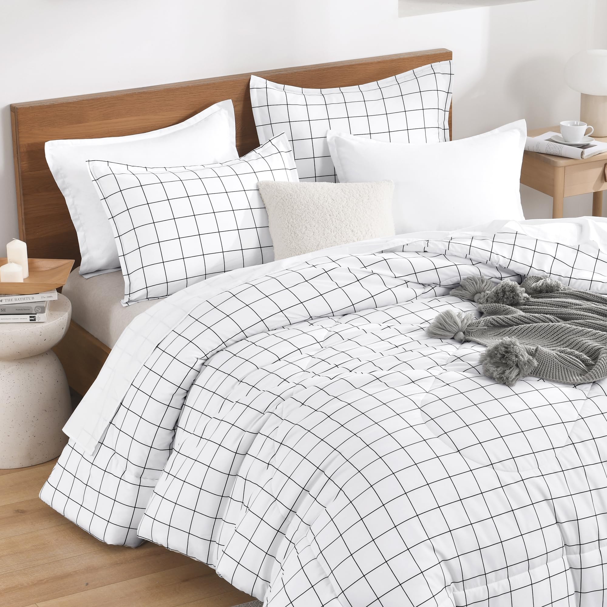 Andency stitching corner detail shows durable seams for long-lasting use