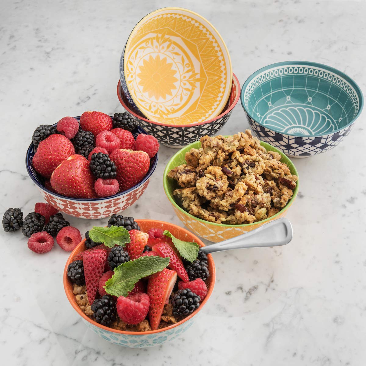 Annovero bowl in oven illustrating oven-safe use up to 482°F for reheating convenience