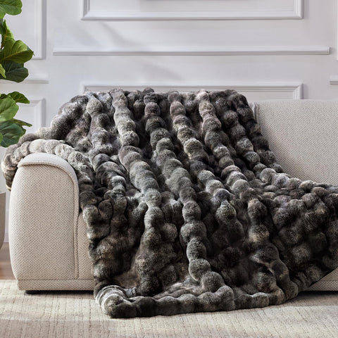 Anysay plush pile side detail showing soft faux-fur for comfort