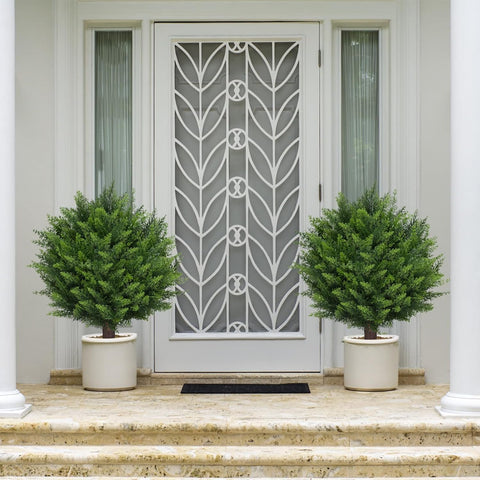 AOKIIE trunk detail showing textured brown stem for authentic appearance and depth