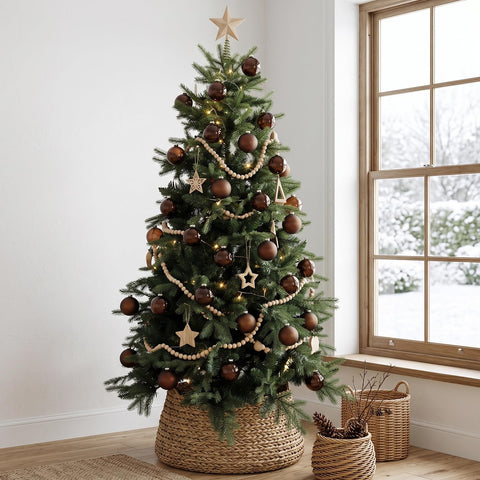 AOMOONOA ornaments arranged in wreath and centerpiece for cozy styling