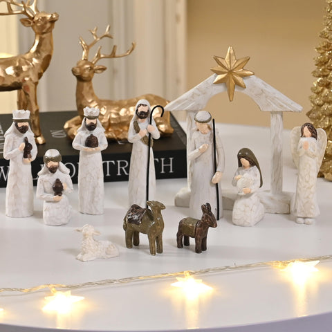 AOMOONOA boxed gift presentation styled for giving, showing thoughtful seasonal giftability
