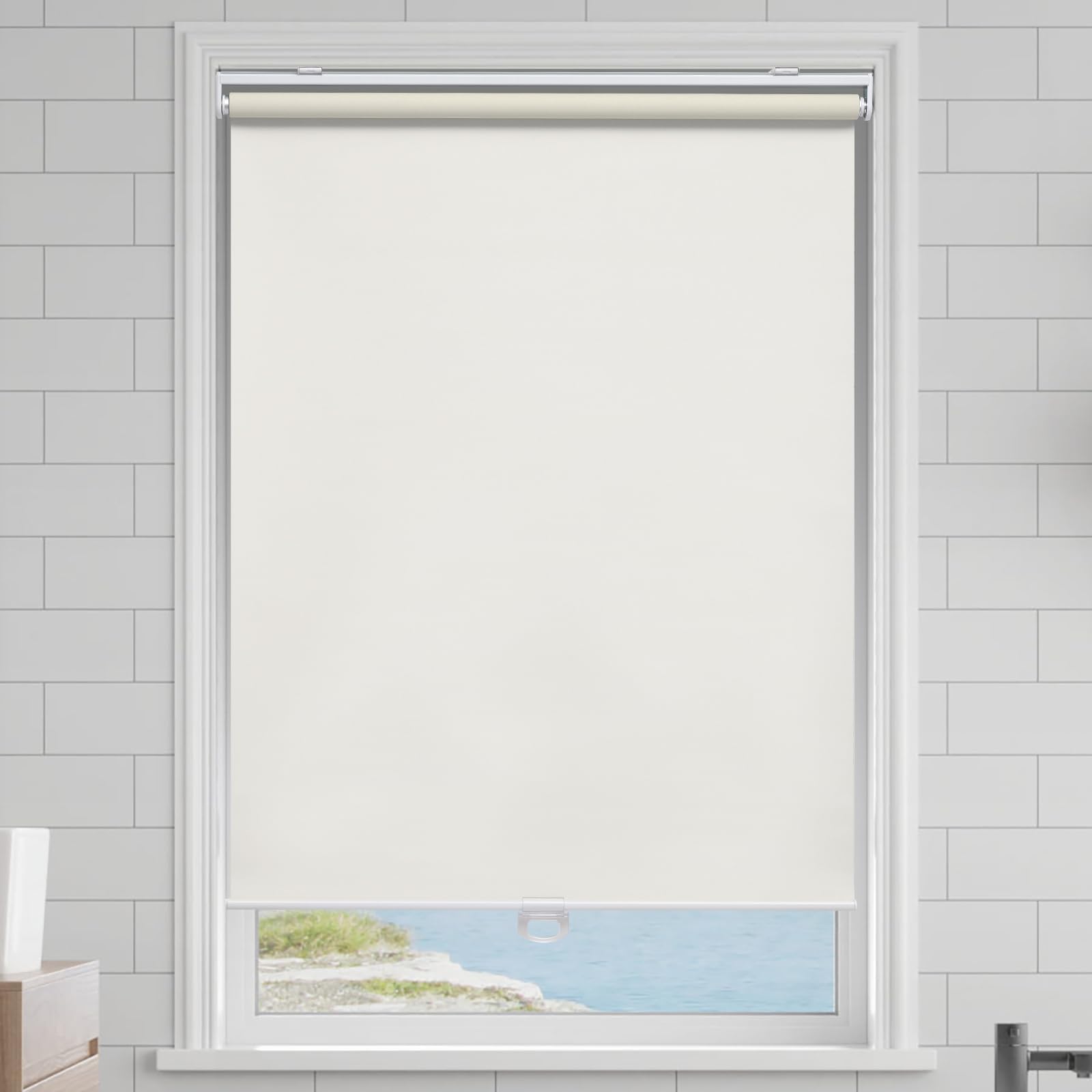 AOSKY close-up of thermal backing demonstrating insulation benefit