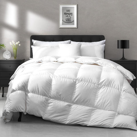 APSMILE front view of king duvet insert showing neat hotel-style finish and benefit of elegant bedding