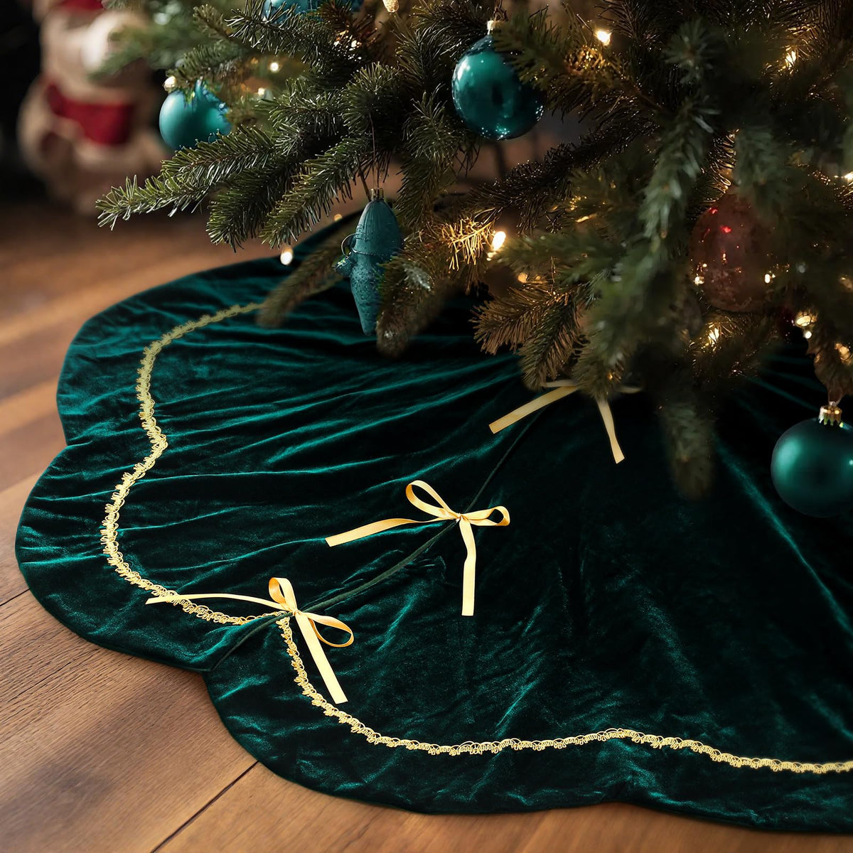 Arrowbash front view of green velvet tree skirt showing festive appeal and coverage