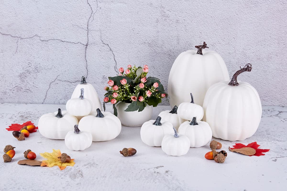 Artmag close-up foam texture of pumpkin surface highlighting smooth paint-ready finish