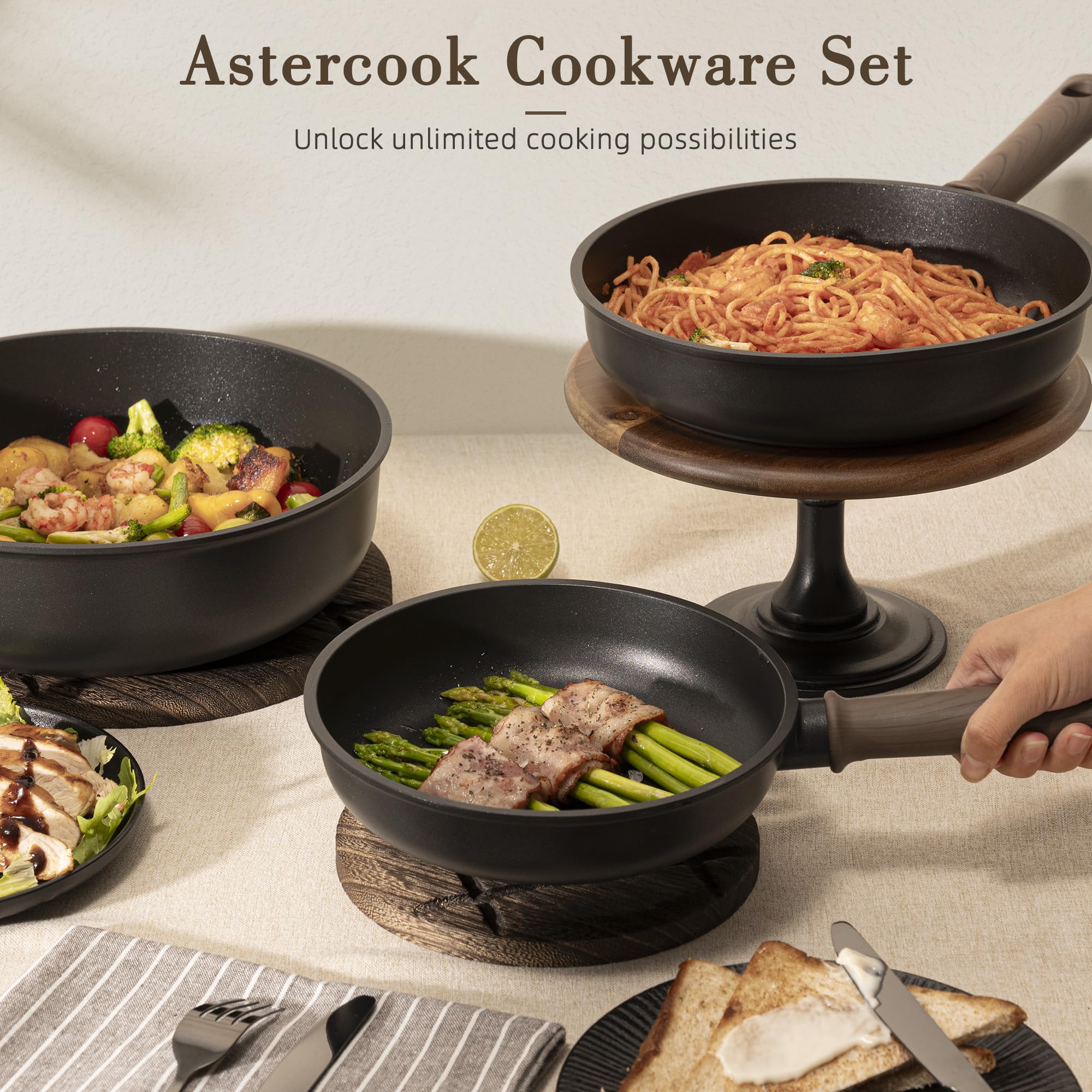 Astercook 5-quart stockpot simmering soup showing large-capacity cooking