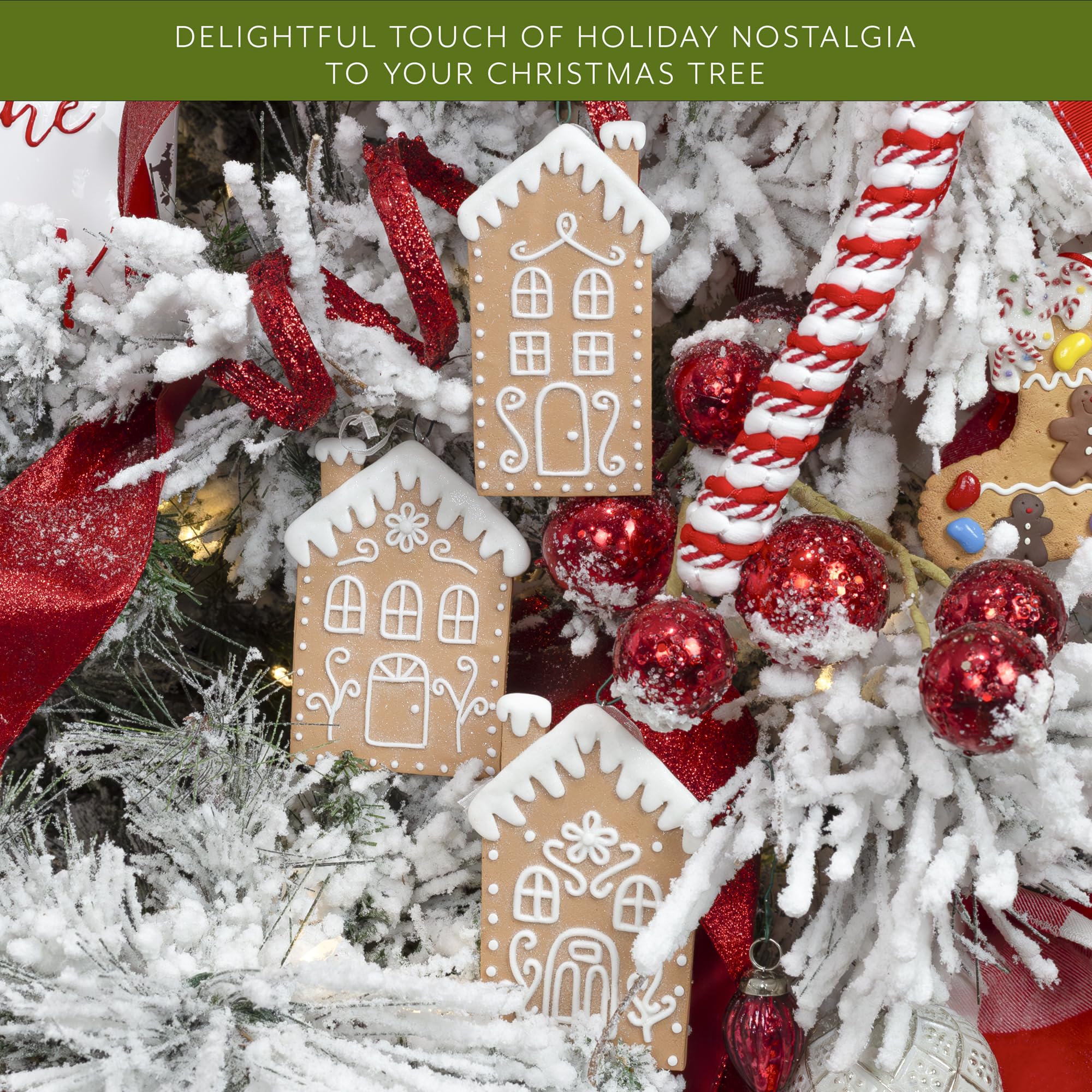 AuldHome Design gingerbread houses arranged on wreath showing versatile seasonal display options