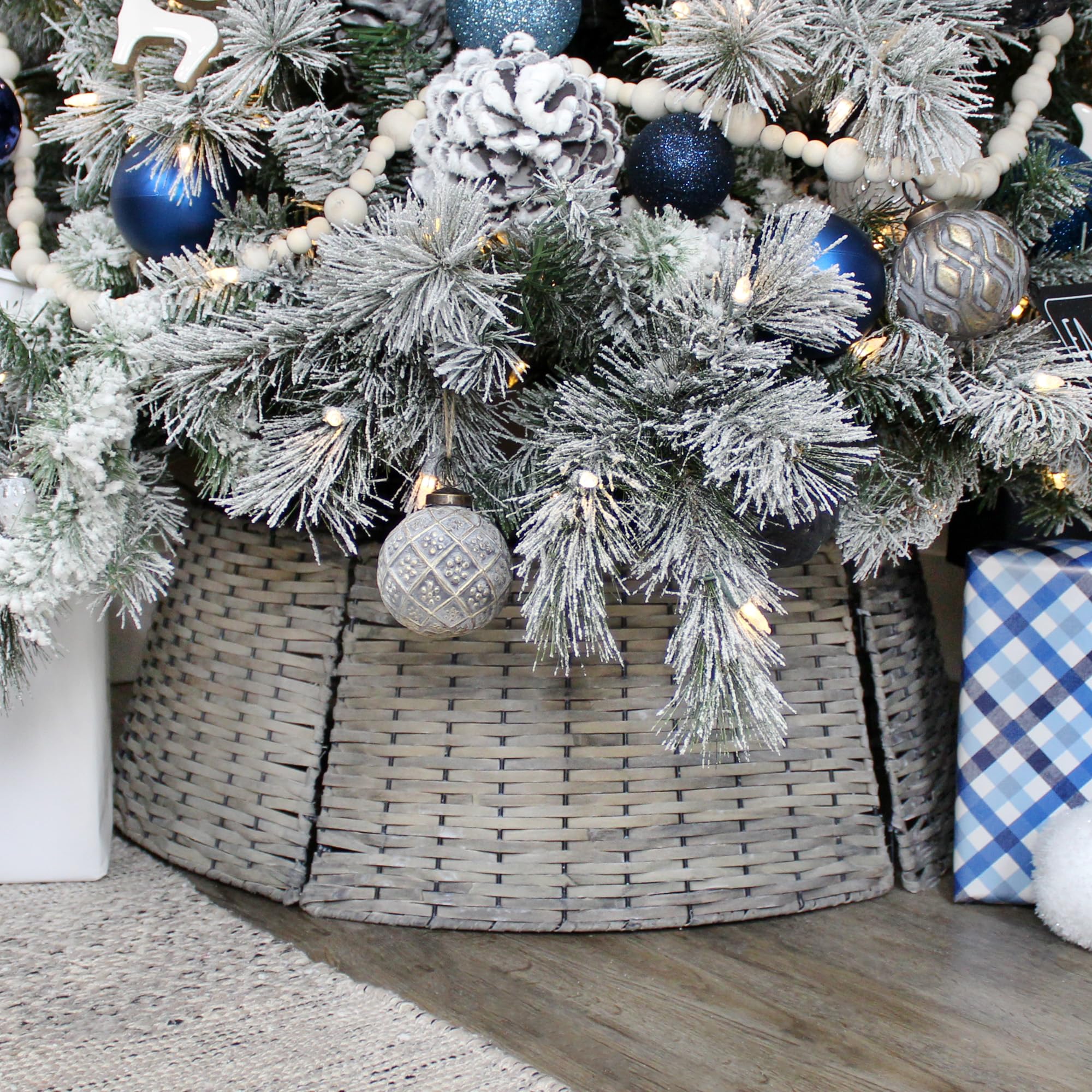 AuldHome Design gray and natural collars side-by-side, offers two color choices