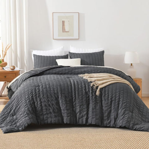 AveLom close-up of seersucker texture highlighting soft microfiber comfort and visual depth
