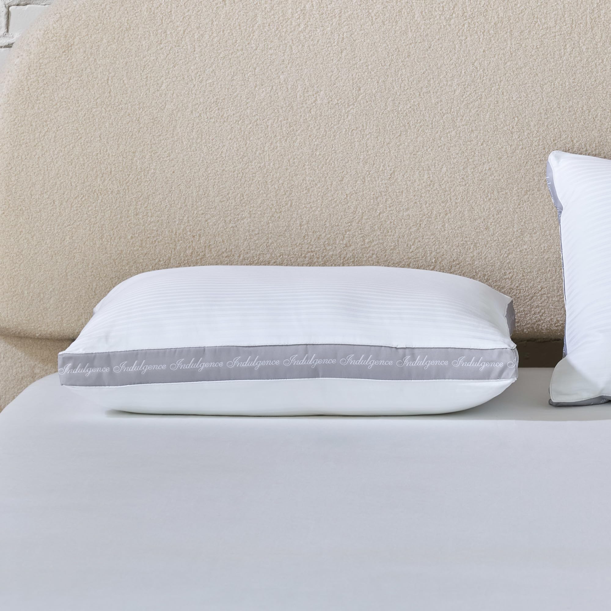 AytraHome Indulgence close-up of 500 thread-count cotton texture for breathable softness
