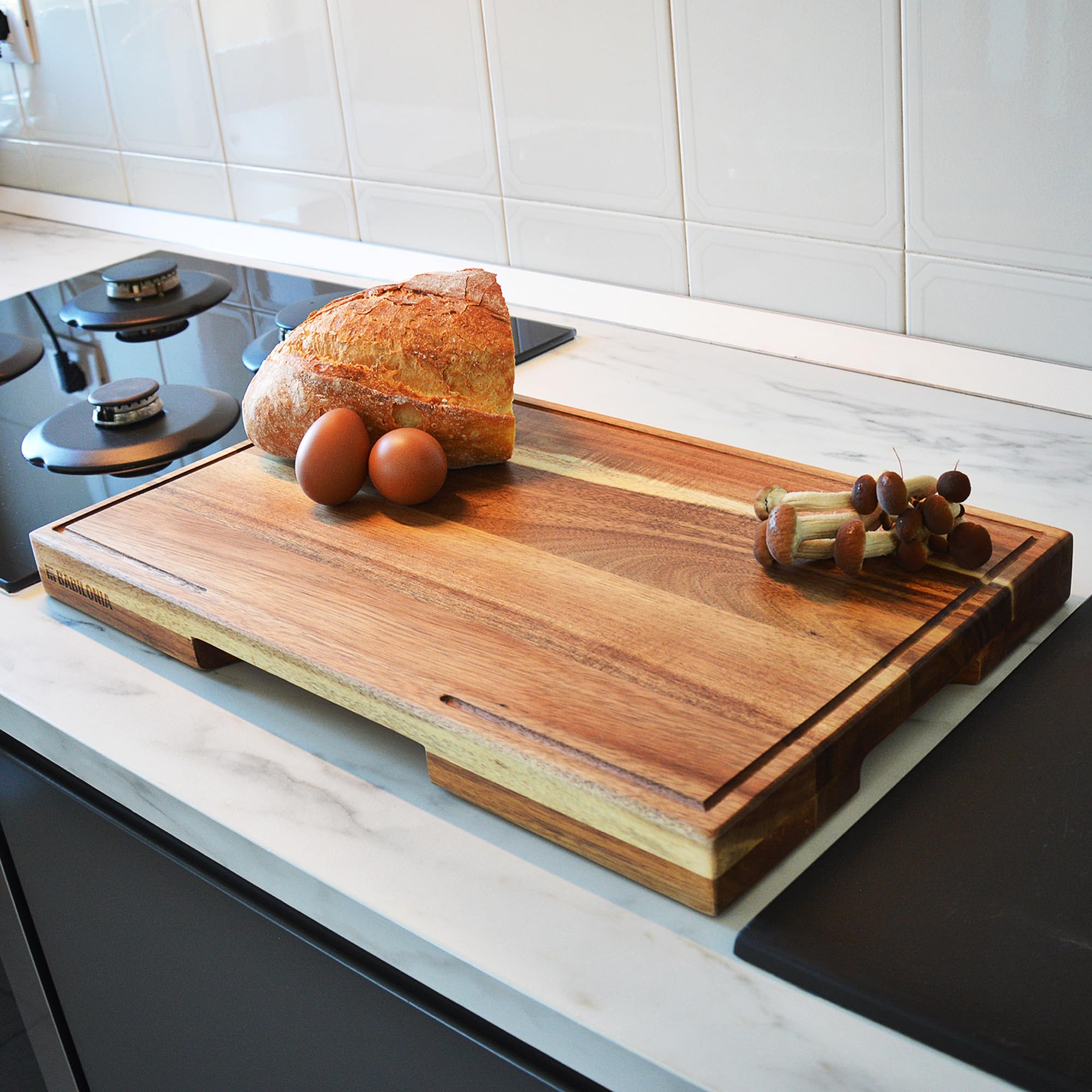 BABILONIA acacia used as serving charcuterie showing attractive presentation benefit