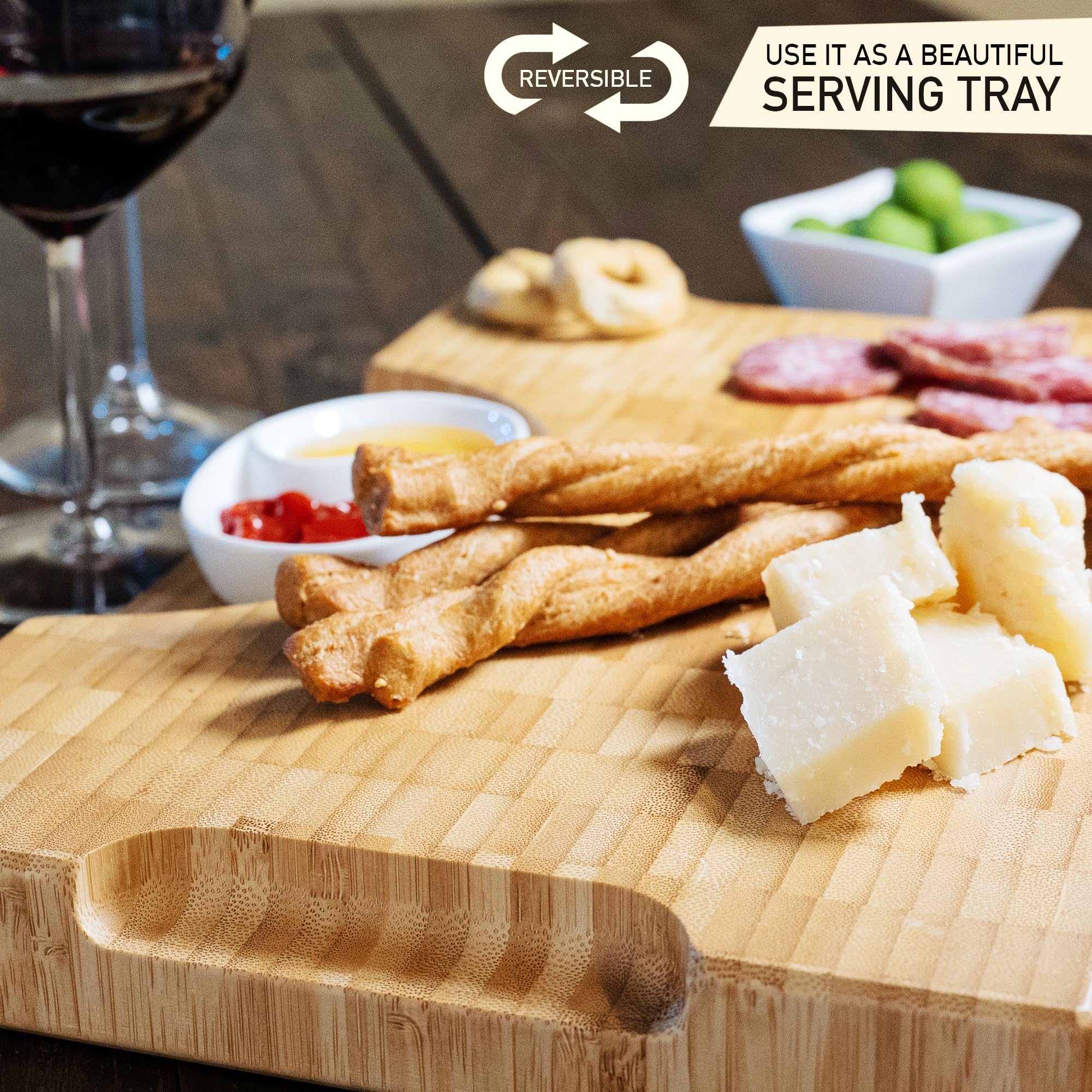 BABILONIA reversible handle used as serving tray for effortless presentation