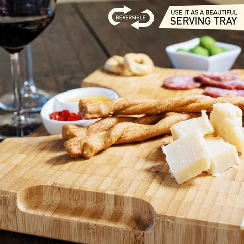 BABILONIA reversible handle used as serving tray for effortless presentation