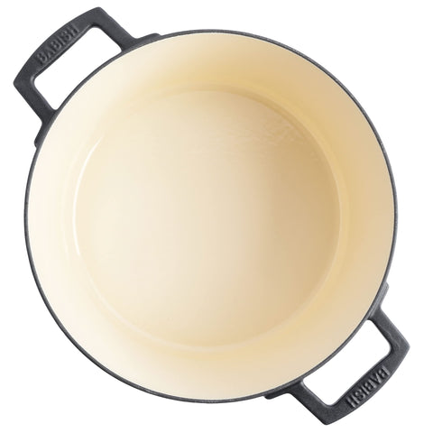 Babish Dutch oven next to measuring jug to show 6-quart scale, ideal for family meals benefit
