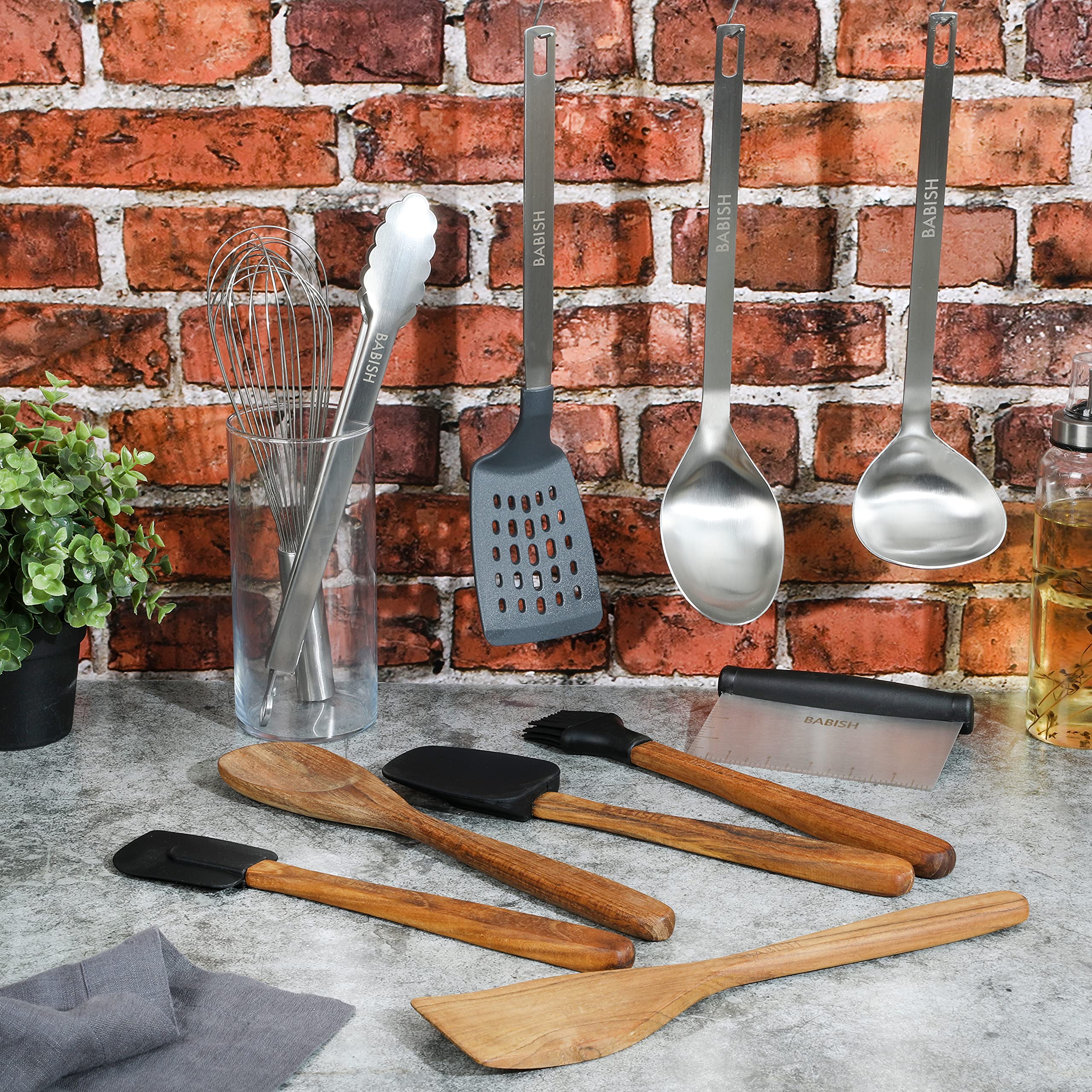 Babish silicone spatula edge close-up showing flexible scraper protects cookware
