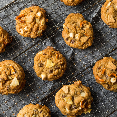 Baker's Secret lifestyle shot with baked cookies on tray showing presentation and performance