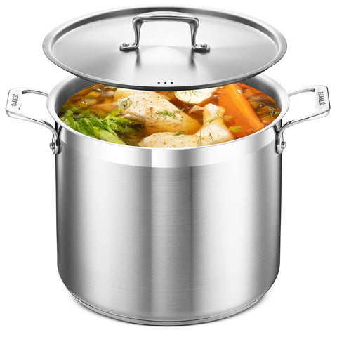 Bakken- Swiss front view of 12 qt stockpot showing sleek finish and capacity benefit