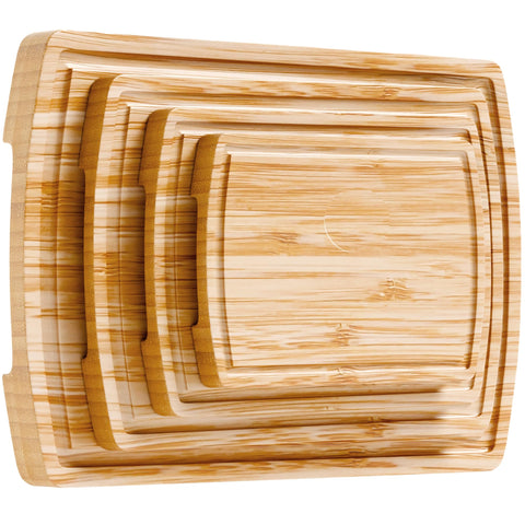 Bambüsi size comparison next to knife illustrating scale and task versatility