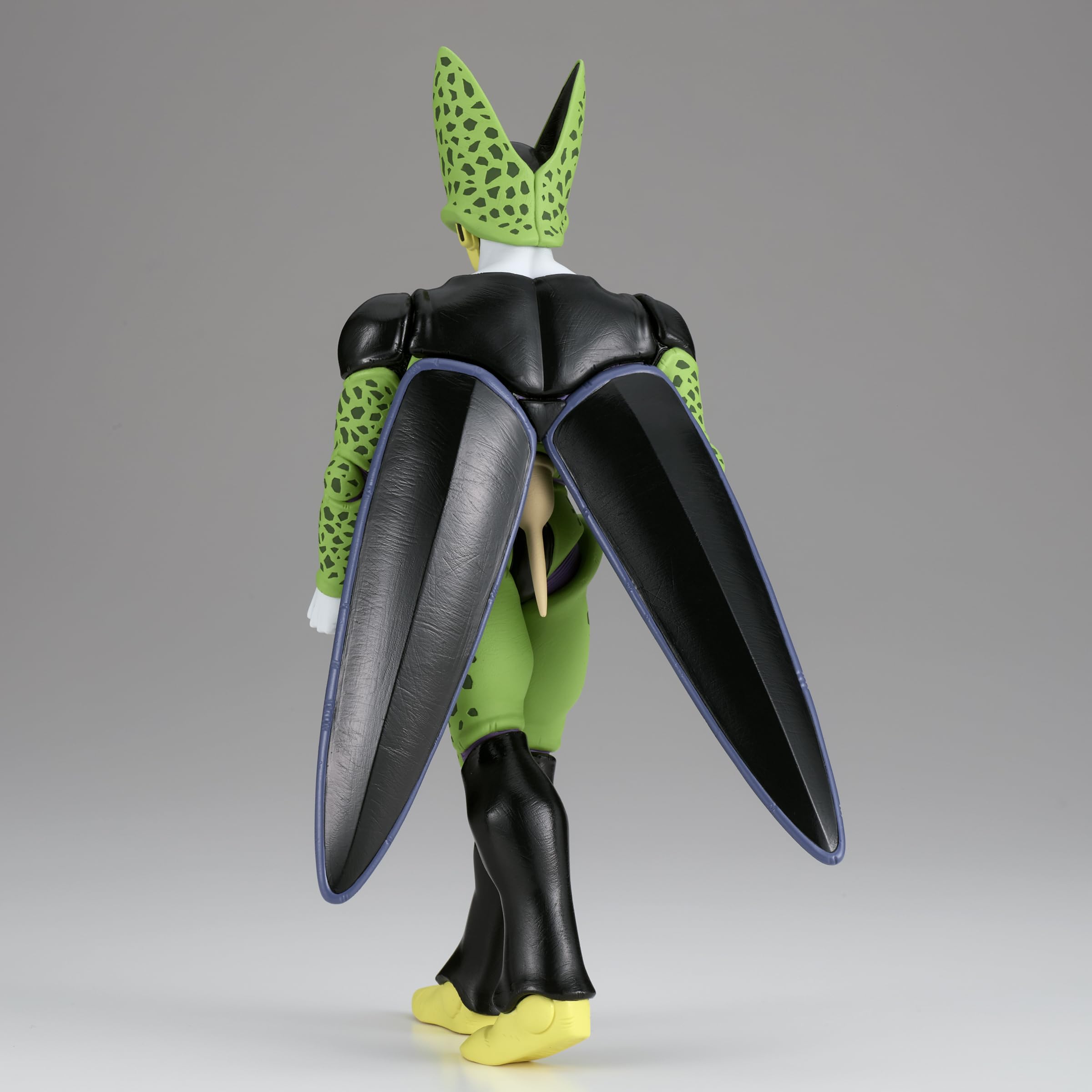 Banpresto Cell carapace texture close-up showing paint and sculpt detail benefit visual depth