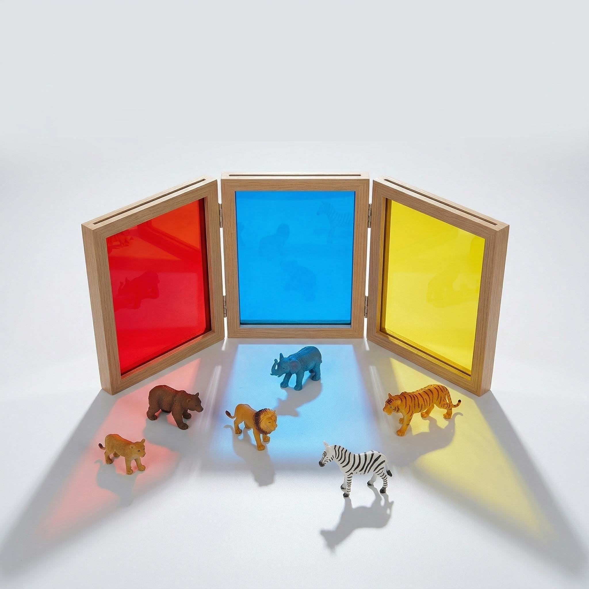 BAOGETONGLER mirror with colored gels illustrating color mixing and sensory exploration benefit